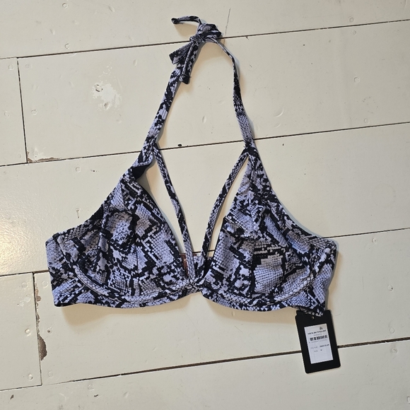 NWT CCX City Chic Greta Snakeskin Print Bikini Top Black Gray 14 - Picture 5 of 10